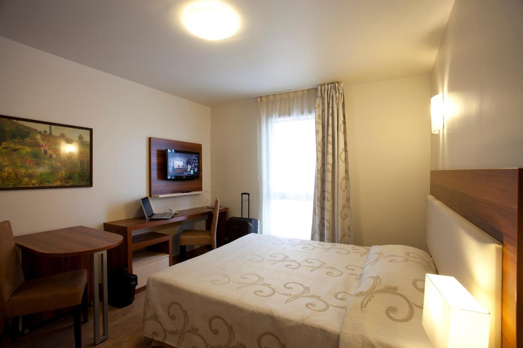 Villa Val Senart 1Ere Avenue Quincy-sous-Senart Phòng bức ảnh