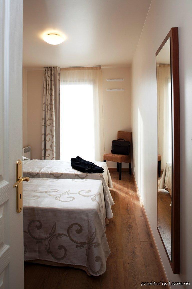 Villa Val Senart 1Ere Avenue Quincy-sous-Senart Phòng bức ảnh