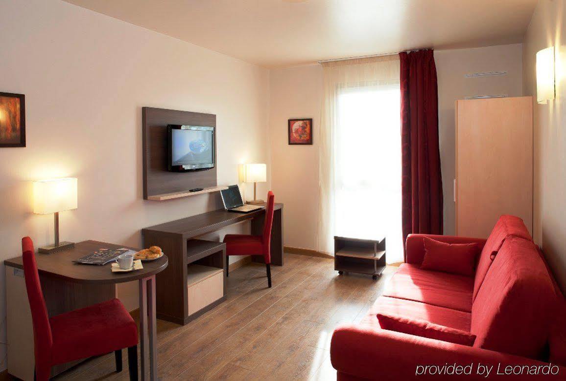 Villa Val Senart 1Ere Avenue Quincy-sous-Senart Phòng bức ảnh