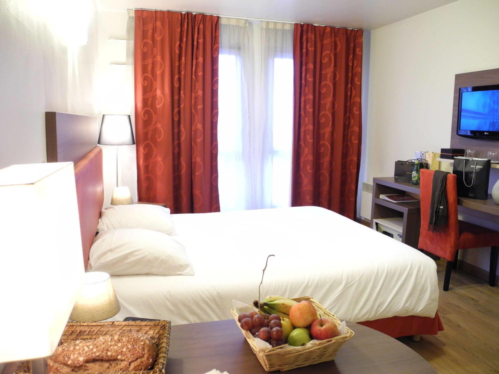 Villa Val Senart 1Ere Avenue Quincy-sous-Senart Ngoại thất bức ảnh
